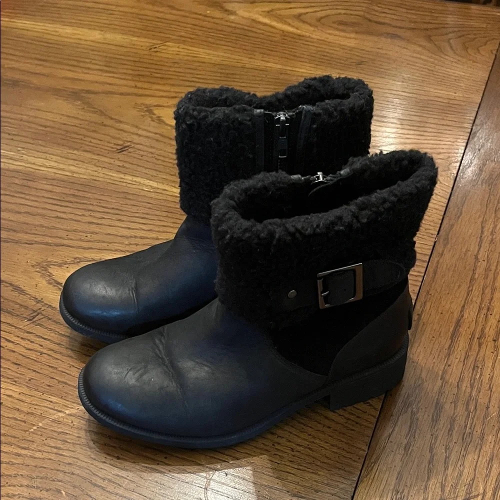 UGG cozy elegant